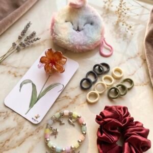 the bee palette's "green dreamer's curated hamper"